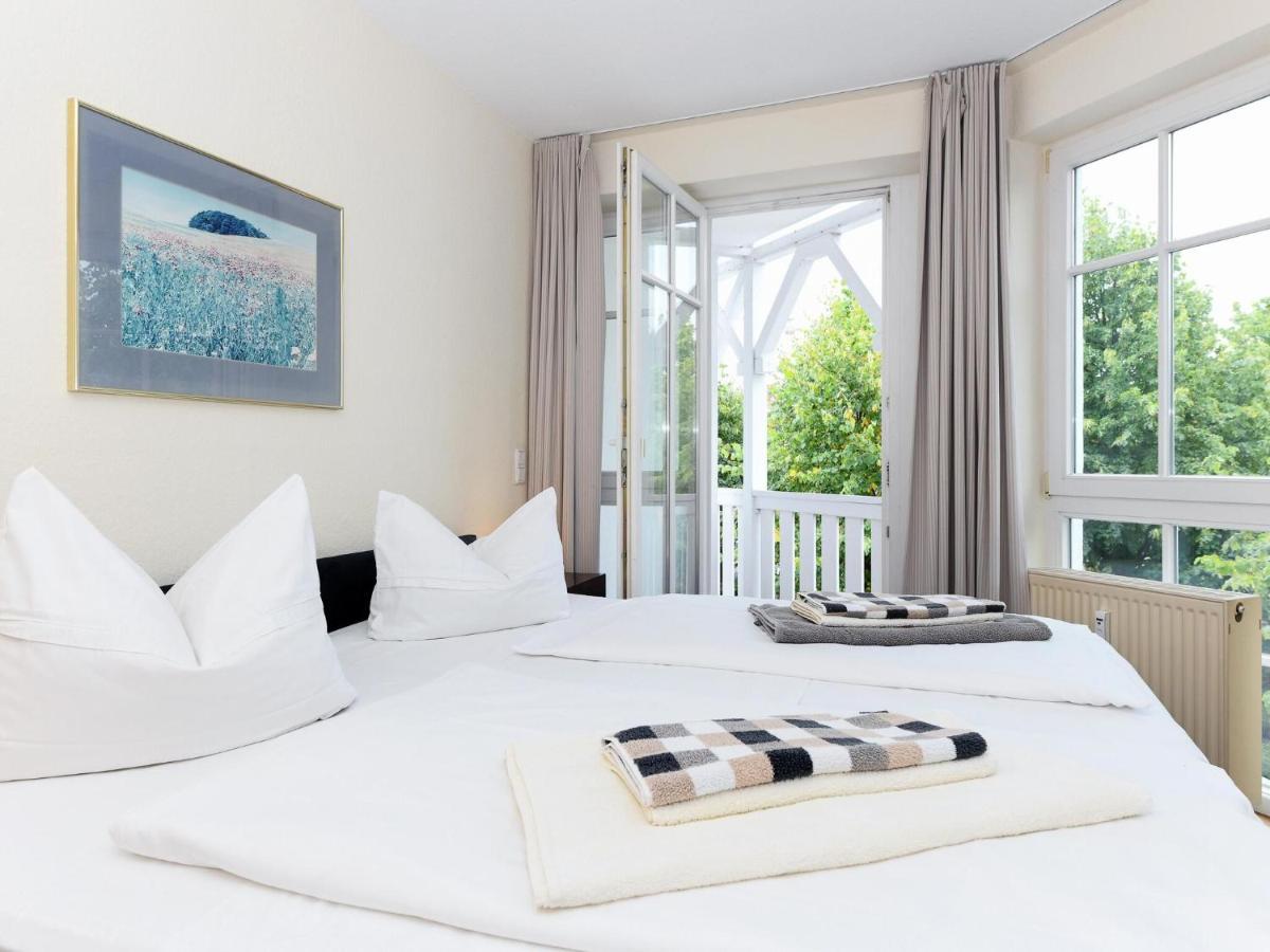 Charming Apartment On Ruegen Island With Balcony Sellin  Exterior photo