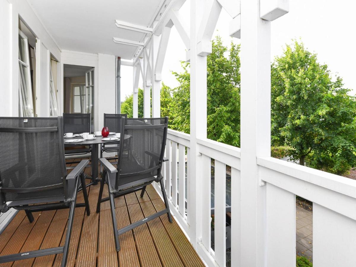 Charming Apartment On Ruegen Island With Balcony Sellin  Exterior photo